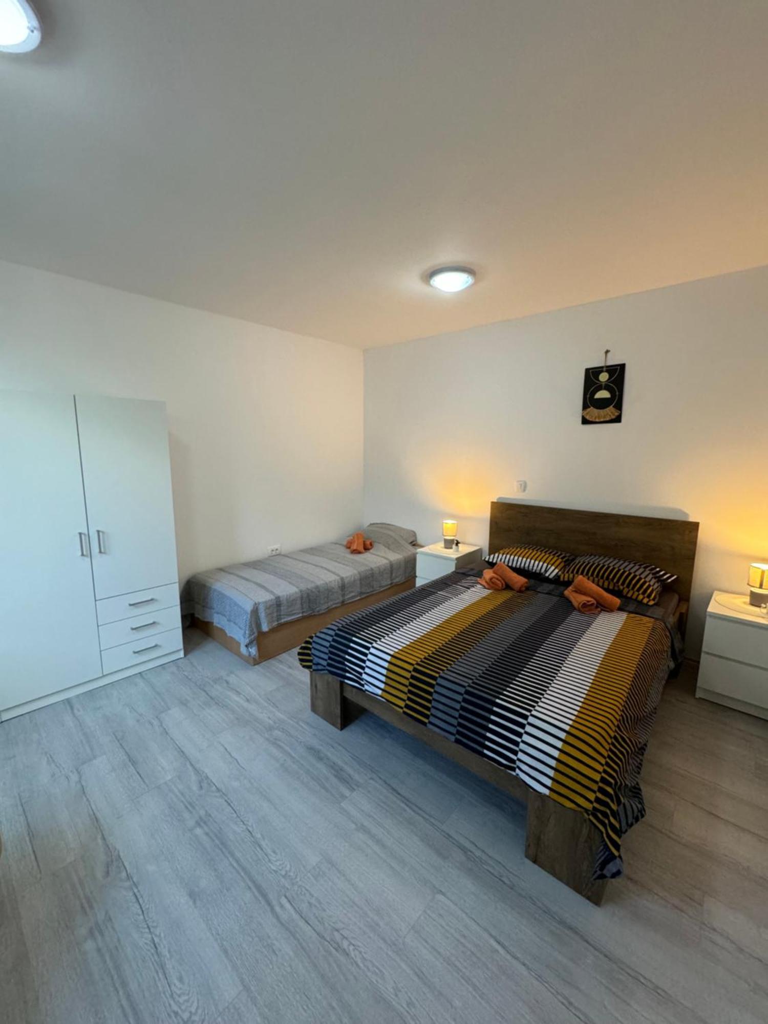 Apartman Laura 플로체 외부 사진